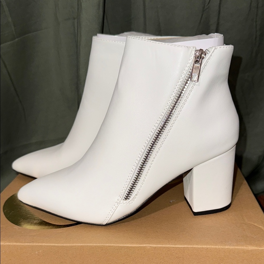 White Ankle Boots With Side Zipper
